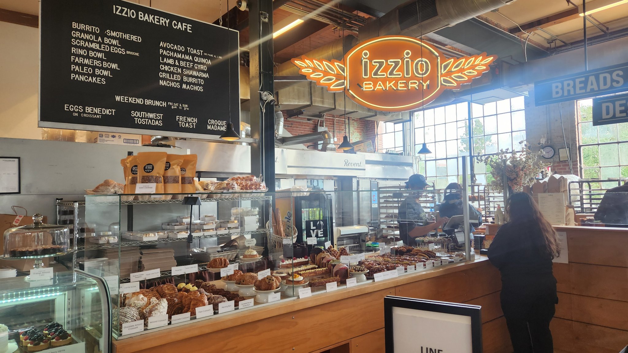 Izzio Artisan Bakery — photo 1