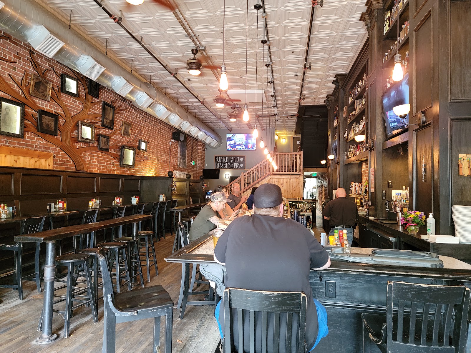 Historians Ale House — photo 1